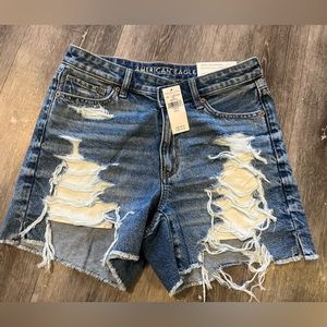 American Eagle Womens distressed Highest Rise Baggy Short - size 4 NWT